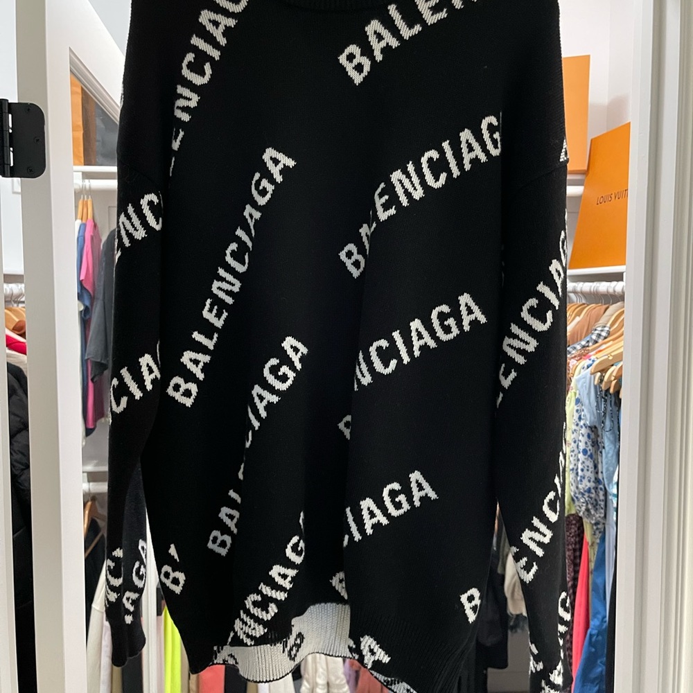 Balenciaga sweater in size S.